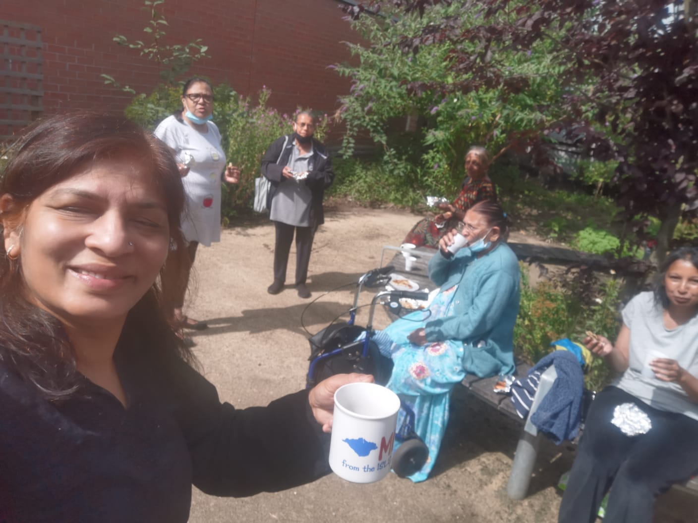 members having there picnic